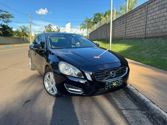 VOLVO S60 2.0 T5 DYNAMIC GASOLINA 4P AUTOMÁTICO